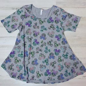 XL top with Minnie Mouse